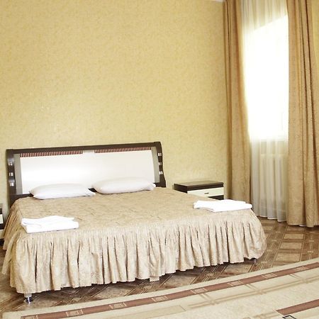 Inn Sofia 阿斯坦纳 外观 照片